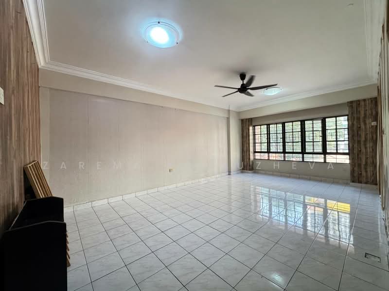 Condominium for Sale at Bayu Tasik 1 - Zarema Kulbuzheva - Living Room - PropertyGuru.com.my