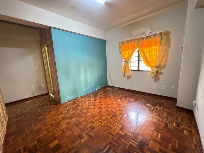 Condominium for Sale at Bayu Tasik 1 - Zarema Kulbuzheva - Living Room - PropertyGuru.com.my
