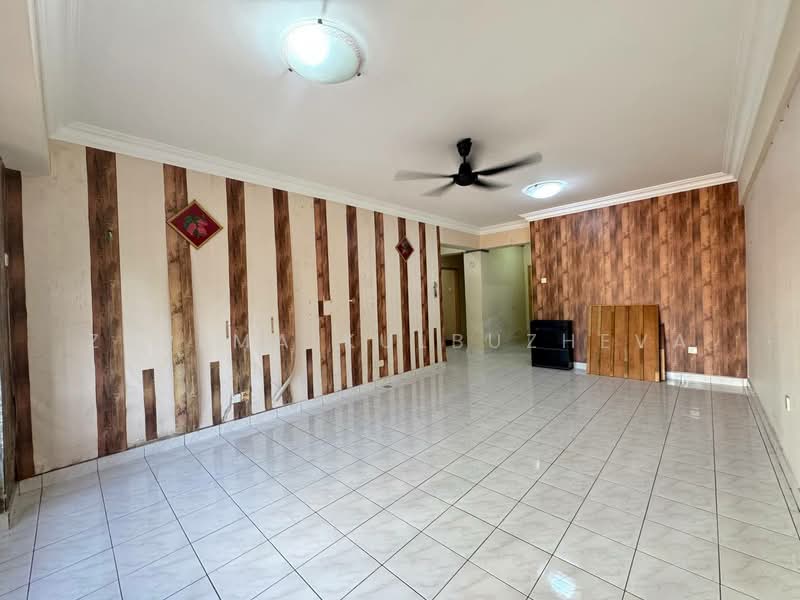 Condominium for Sale at Bayu Tasik 1 - Zarema Kulbuzheva - Living Room - PropertyGuru.com.my
