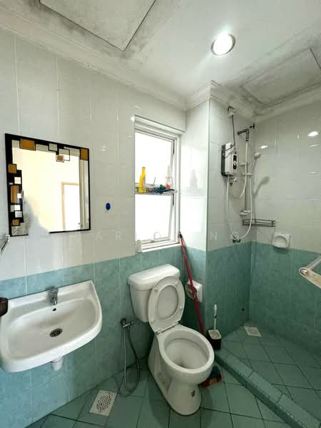 Condominium for Rent at Desa Impiana - Carlos Ng - Bathroom - PropertyGuru.com.my