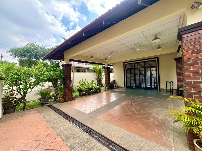 Rumah Banglo untuk Dijual di Kampung Tunku (Petaling Jaya) - Zarema Kulbuzheva - Exterior - PropertyGuru.com.my