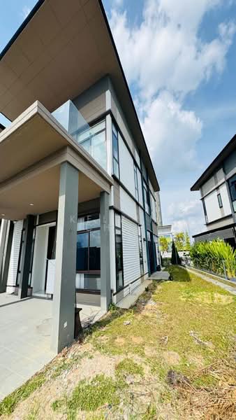 Semi-Detached House for Sale in Iskandar Puteri (Nusajaya) (Johor) - Kelvin Chee - Exterior - PropertyGuru.com.my