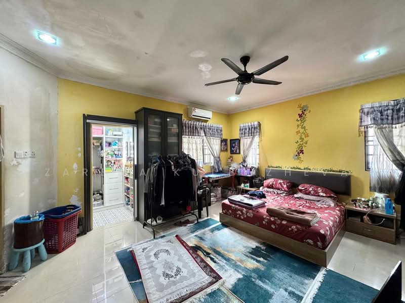 Rumah Berkembar untuk Dijual di Taman Taming Maju (Cheras) - Zarema Kulbuzheva - Bedroom - PropertyGuru.com.my