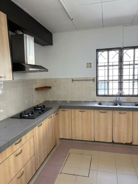 Rumah Teres 2 Tingkat untuk Dijual di Seksyen 8 (Kota Damansara) - Victor Liew - Kitchen - PropertyGuru.com.my