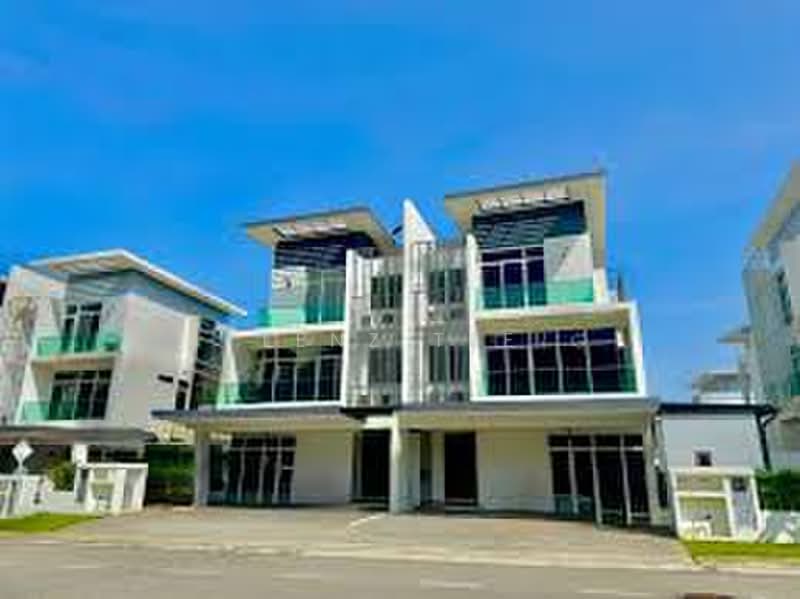 Semi-Detached House for Sale in Cyberjaya (Selangor) - Lenz Tee - Exterior - PropertyGuru.com.my