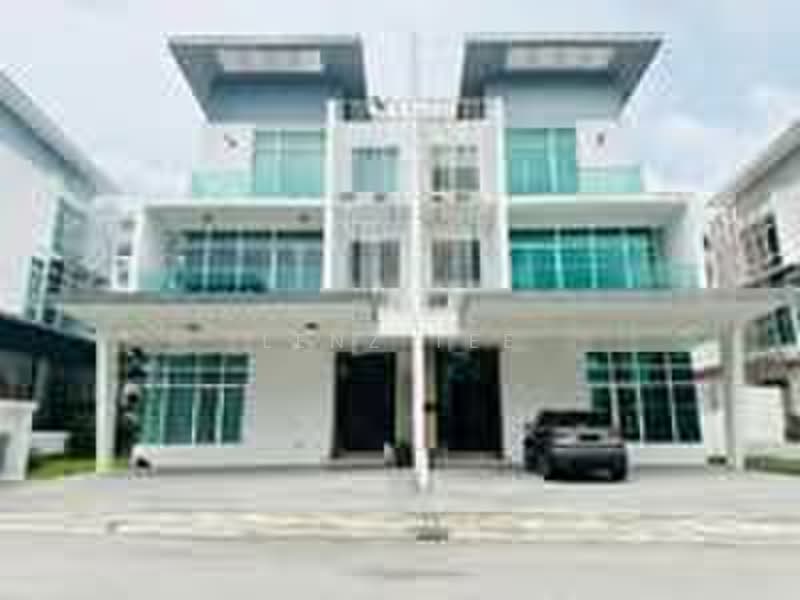 Semi-Detached House for Sale in Cyberjaya (Selangor) - Lenz Tee - Exterior - PropertyGuru.com.my