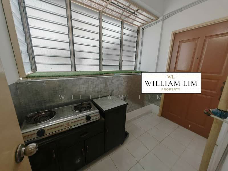 Condominium for Rent at Jay Series (Greenlane Heights Block J) - William Lim - Kitchen - PropertyGuru.com.my