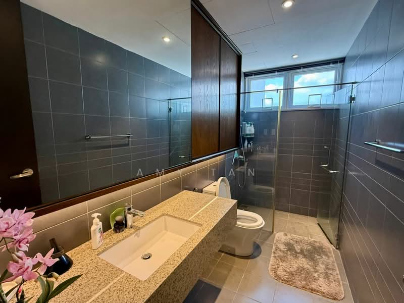 Kondominium untuk Dijual di The Loft @ Southbay City - Amy Tan - Bathroom - PropertyGuru.com.my
