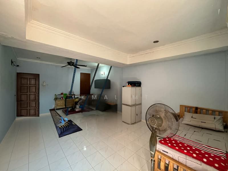 2-storey Terraced House for Sale in Taman Permata (Ulu Kelang) - Ikmal MT - Bedroom - PropertyGuru.com.my