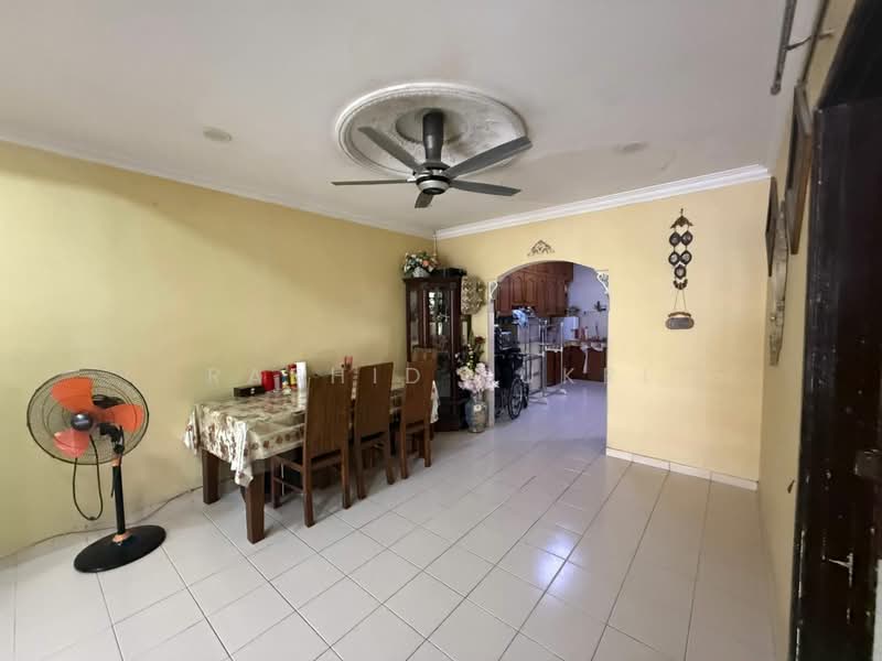 Rumah Teres 1 Tingkat untuk Dijual di Taman Danau Kota (Setapak) - Rashid Sukri - Dining Room - PropertyGuru.com.my
