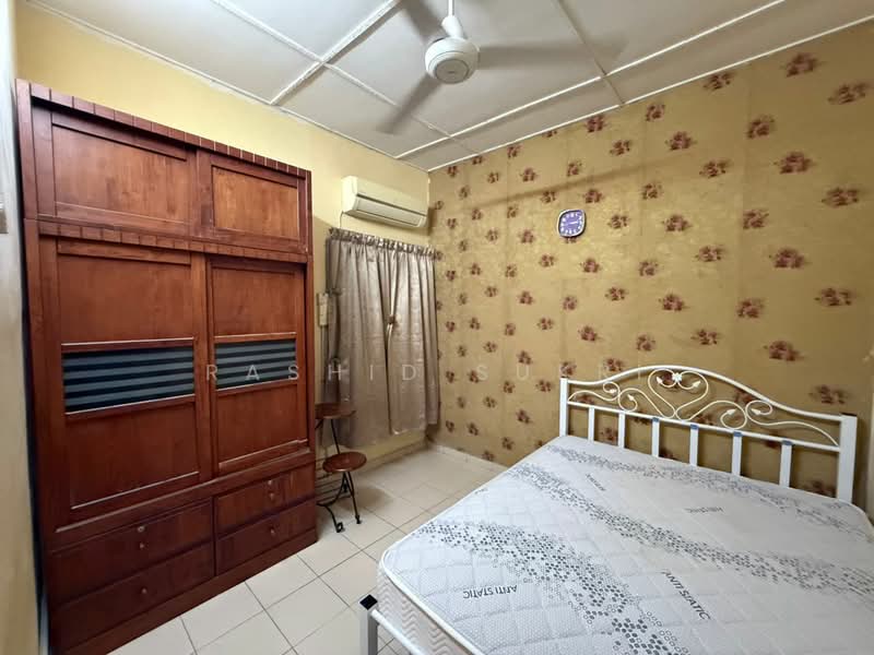 Rumah Teres 1 Tingkat untuk Dijual di Taman Danau Kota (Setapak) - Rashid Sukri - Bedroom - PropertyGuru.com.my