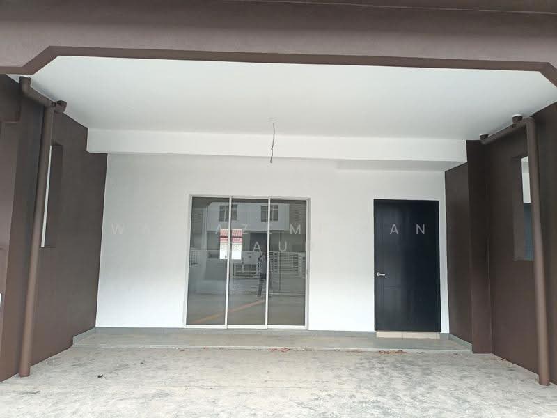 Rumah Teres 3-Tingkat untuk Dijual di Rawang (Selangor) - Wan Azemi Wan Daud - Exterior - PropertyGuru.com.my