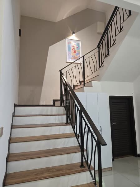 Rumah Berkembar untuk Dijual di Taman Tropika 2 (Kajang) - Mr Zack - PropertyGuru.com.my