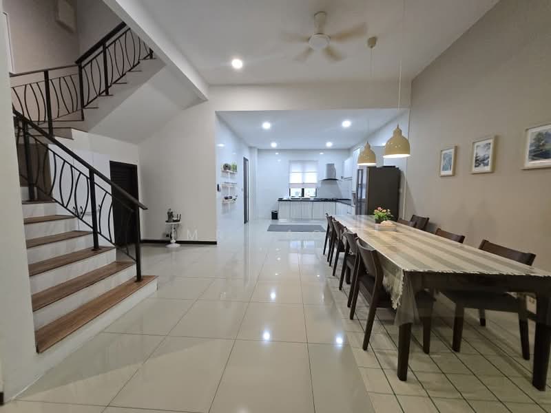 Rumah Berkembar untuk Dijual di Taman Tropika 2 (Kajang) - Mr Zack - PropertyGuru.com.my