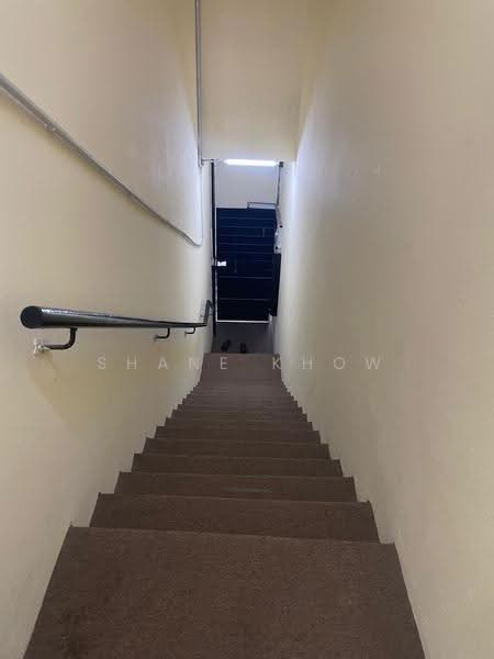 Shop for Sale in Bandar Teknologi Kajang (Kajang) - Shane Khow - Corridor - PropertyGuru.com.my