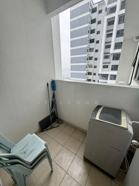 Servis Apartment untuk Dijual di Traders Garden @ Cheras Selatan - JK Leong - Balcony - PropertyGuru.com.my
