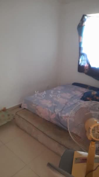 Rumah Flat untuk Dijual di Taman Intan Baiduri - Mary Tong - Bedroom - PropertyGuru.com.my