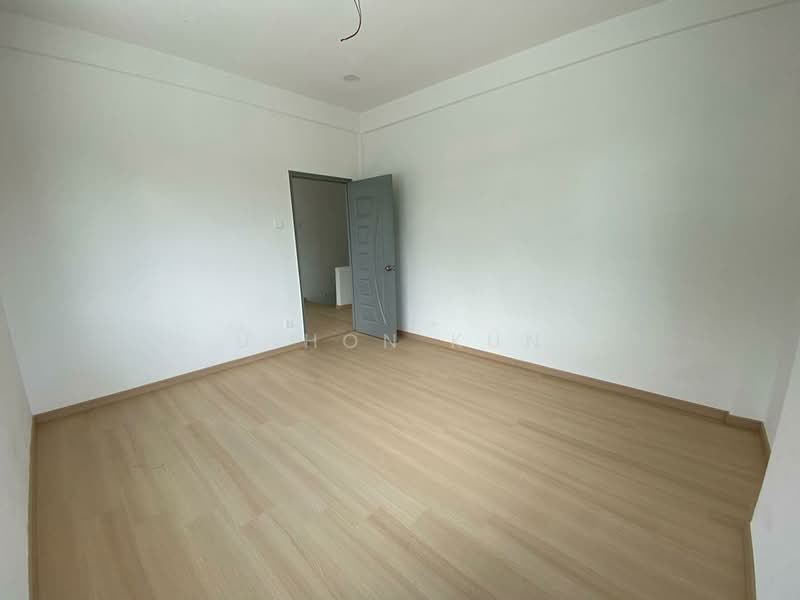 Semi-Detached House for Sale in Taman Majidee (Johor Bahru) - U Hon Kun - Interior - PropertyGuru.com.my