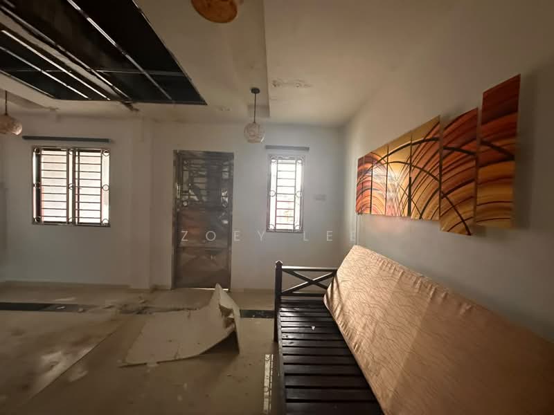 Cluster House for Sale in Taman Skudai Indah (Skudai) - Zoey Lee - Living Room - PropertyGuru.com.my