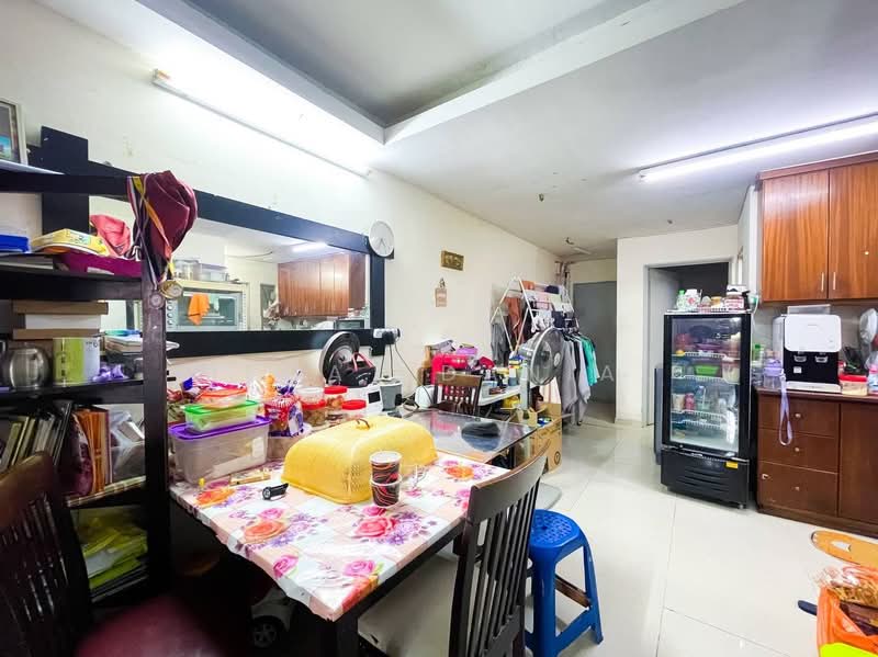 Pangsapuri untuk Dijual di Lumayan Apartment (Bdr Tasik Permaisuri) - Megat Danial - PropertyGuru.com.my