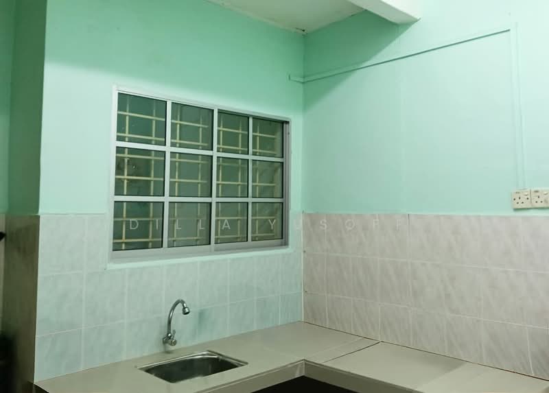 2-storey Terraced House for Sale in Taman Desa Melor (Senawang) - DILLA YUSOFF - Kitchen - PropertyGuru.com.my
