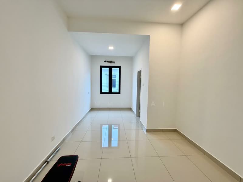 2-storey Terraced House for Sale in Bandar Putra (Kulai) - Tommy Tai - Interior - PropertyGuru.com.my