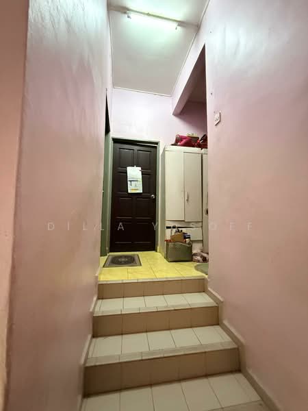 2-storey Terraced House for Sale in Desa Anggerik (Nilai) - DILLA YUSOFF - Entrance - PropertyGuru.com.my