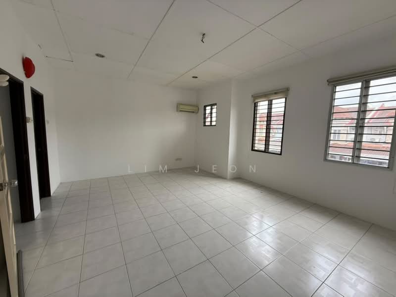2-storey Terraced House for Sale in Port Klang (Pelabuhan Klang) (Selangor) - Lim Jeon - Interior - PropertyGuru.com.my
