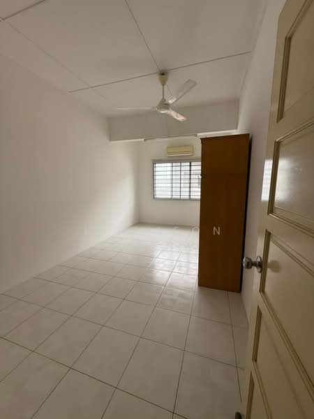 2-storey Terraced House for Sale in Port Klang (Pelabuhan Klang) (Selangor) - Lim Jeon - PropertyGuru.com.my