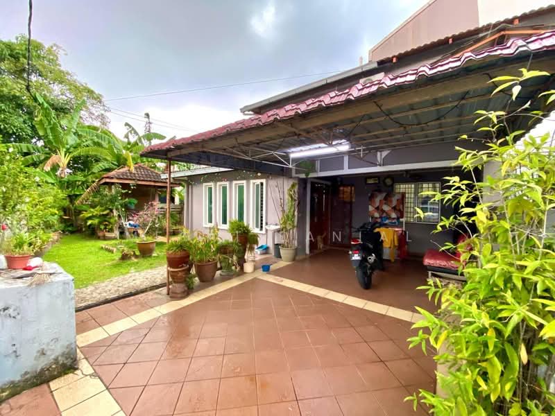 Rumah Berkembar untuk Dijual di Taman Putra Perdana (Puchong) - Megat Danial - PropertyGuru.com.my