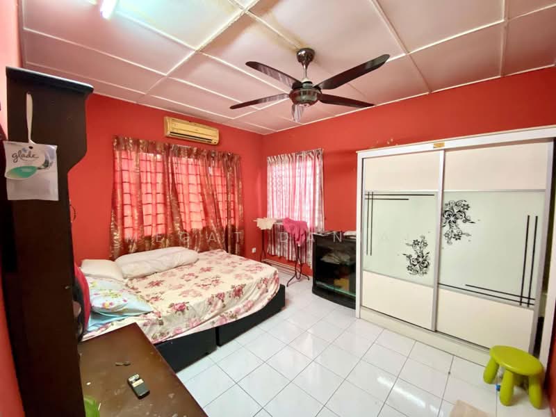 Rumah Berkembar untuk Dijual di Taman Putra Perdana (Puchong) - Megat Danial - PropertyGuru.com.my