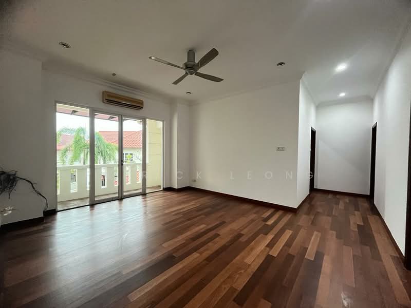 Banglo Pautan untuk Dijual di Tropicana (Petaling Jaya) - Patrick Leong - Living Room - PropertyGuru.com.my