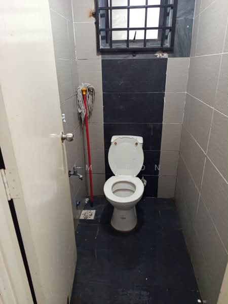 Shop / Office for Rent in Alam Avenue (Shah Alam) - Lim Jeon - Bathroom - PropertyGuru.com.my