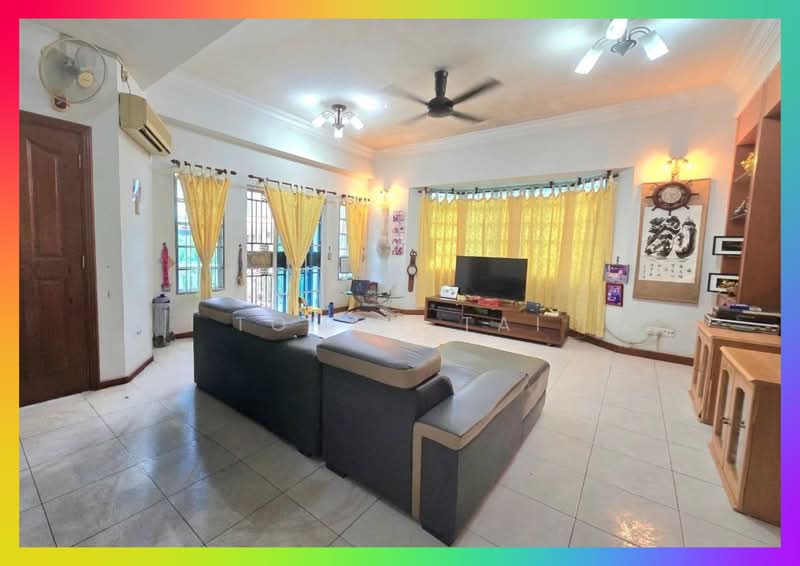 Rumah Berkembar untuk Dijual di Taman Redang (Johor Bahru) - Tommy Tai - Living Room - PropertyGuru.com.my
