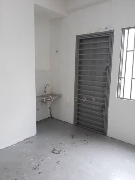 Shop for Rent in Bandar Botanic (Klang) - Lim Jeon - Interior - PropertyGuru.com.my