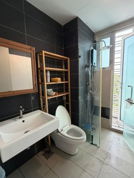 Kondominium untuk Disewa di Saville @ The Park - Kevin Poh - Bathroom - PropertyGuru.com.my