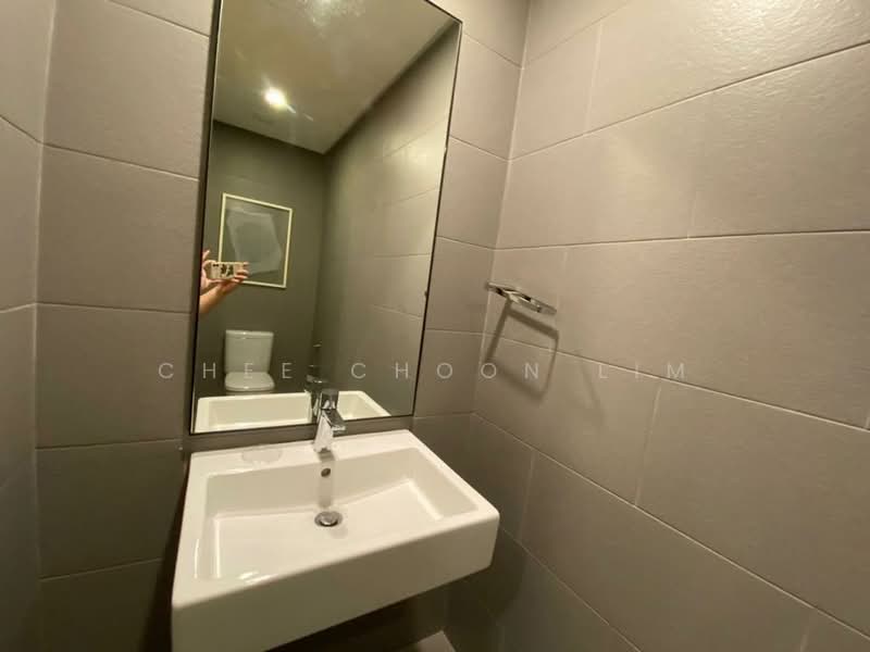 Servis Apartment untuk Disewa di Fraser Residence (188 Suites) - Chee Choon Lim - Bathroom - PropertyGuru.com.my