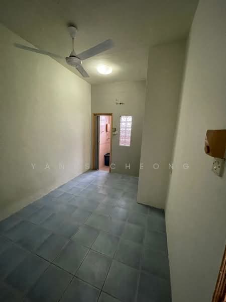Rumah Teres 2 Tingkat untuk Dijual di Taman Wangsa Permai (Kepong) - Yanis Cheong - Interior - PropertyGuru.com.my