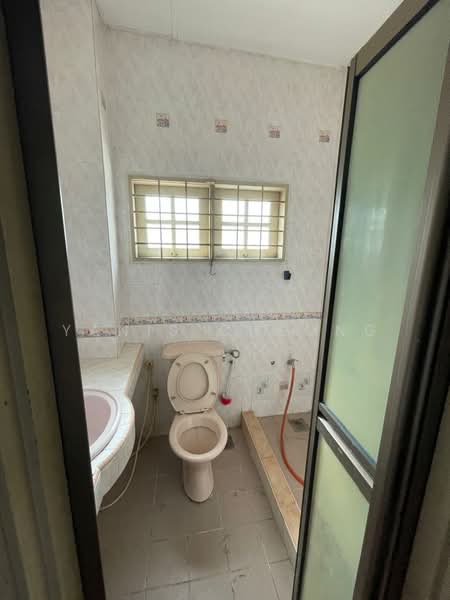Rumah Teres 2 Tingkat untuk Dijual di Taman Wangsa Permai (Kepong) - Yanis Cheong - Bathroom - PropertyGuru.com.my