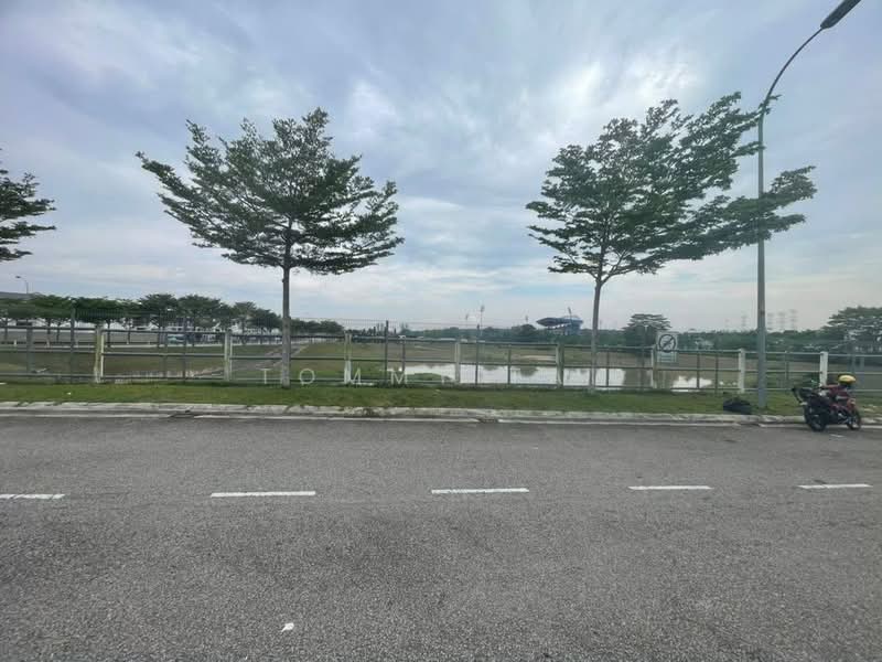 Rumah Kluster untuk Dijual di Taman Austin Duta (Tebrau) - Tommy Tai - Exterior - PropertyGuru.com.my