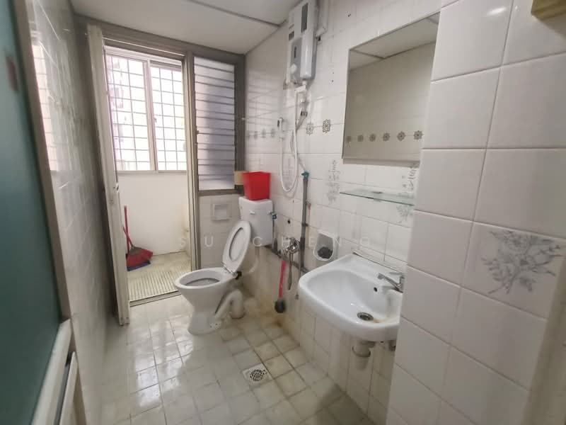 Condominium for Rent at Petaling Indah Condominiums - Su Cheng - Bathroom - PropertyGuru.com.my