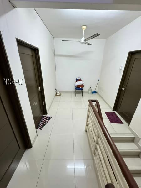 3-storey Terraced House for Sale in Bandar Puteri Klang (Klang) - Wilson Ng - Corridor - PropertyGuru.com.my