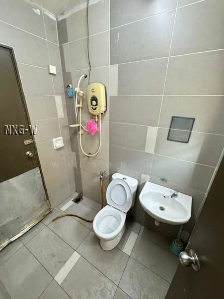 3-storey Terraced House for Sale in Bandar Puteri Klang (Klang) - Wilson Ng - Bathroom - PropertyGuru.com.my