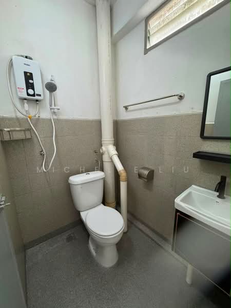 Apartment for Rent at Taman Tanjung - Michelle Liu - Bathroom - PropertyGuru.com.my