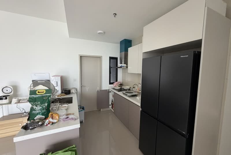 Service Residence for Sale at Residensi Ava @ Kiara Bay - Yan Zi - Kitchen - PropertyGuru.com.my