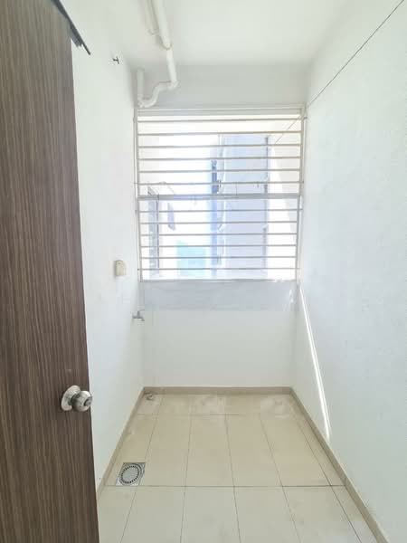 Service Residence for Sale at Seasons Garden Residences - Afiq Sham - Yard - PropertyGuru.com.my