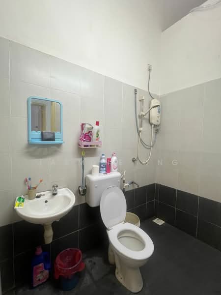 2-storey Terraced House for Rent in Taman JP Perdana (Johor Bahru) - Jasmine Ong - Bathroom - PropertyGuru.com.my