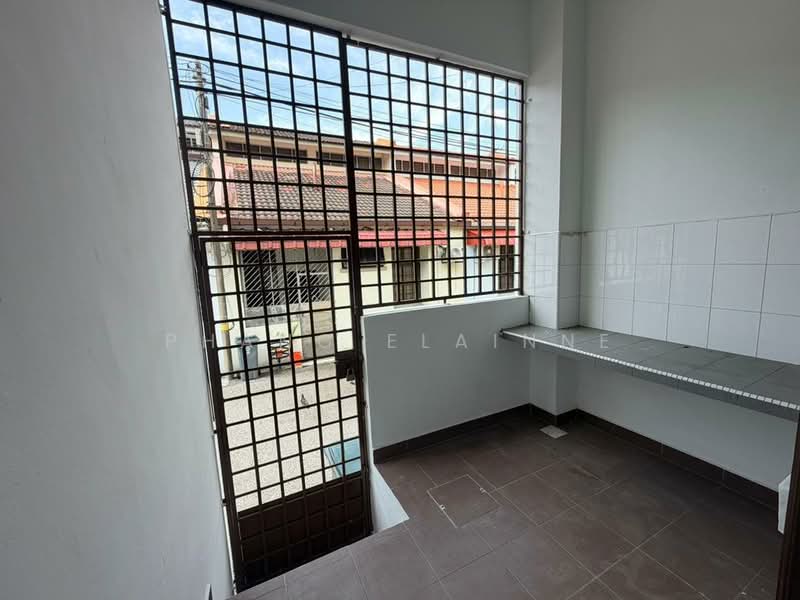 Rumah Teres 2 Tingkat untuk Dijual di Taman Molek (Johor Bahru) - Phang Elainne - Interior - PropertyGuru.com.my