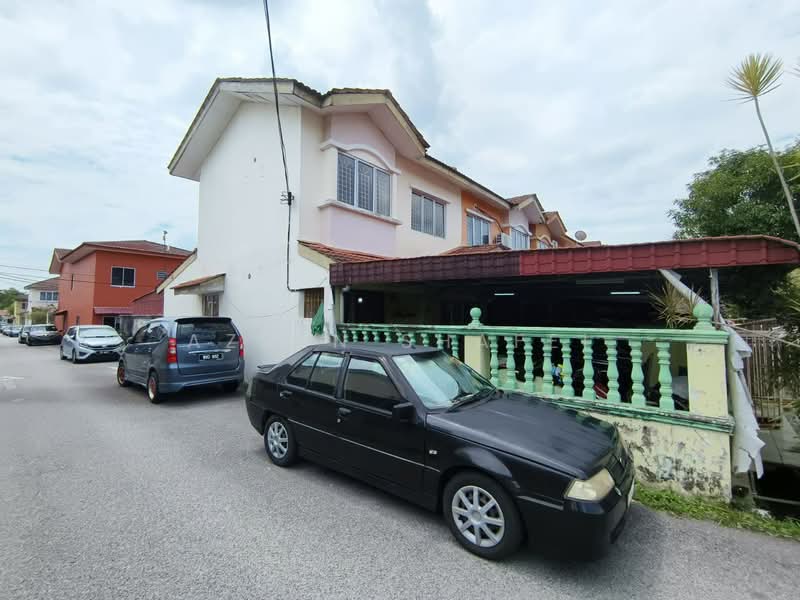 Rumah Teres 2 Tingkat untuk Disewa di Bandar Tasik Kesuma (Beranang) - Azlan Shafei - Exterior - PropertyGuru.com.my