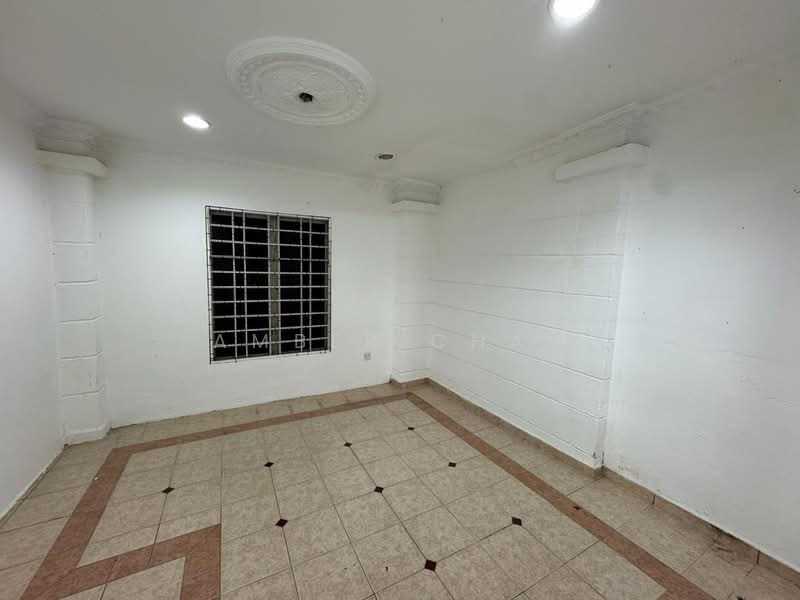 2-storey Terraced House for Sale in Bandar Putra Permai (Seri Kembangan) - Amber Chau - Interior - PropertyGuru.com.my